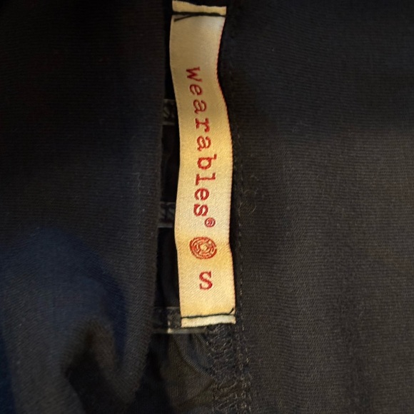 Elegant Black Gathered Mini Skirt - Picture 2 of 7